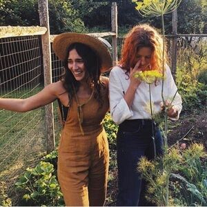 Muu Muu linen apron jumpsuit